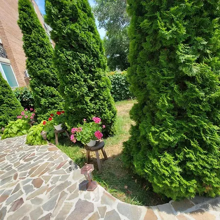 Appartement Arya Vacation House *